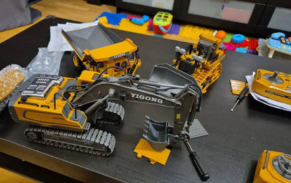 2.4G RC CARS RC Controlled Excavator Alloy Remote Control Vehicle Excavator Engineering Vehicle Dumper  Electric toys Gifts